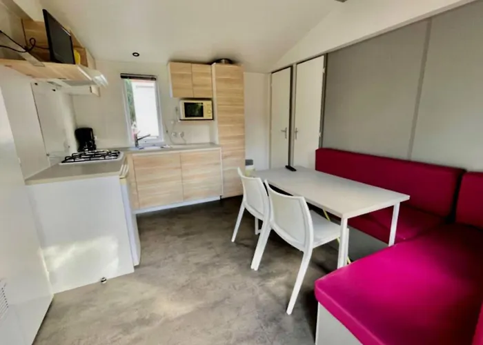 Camping Mobil Avec Terrasse A - 5 Pers, 2 - Api-1-52-1573